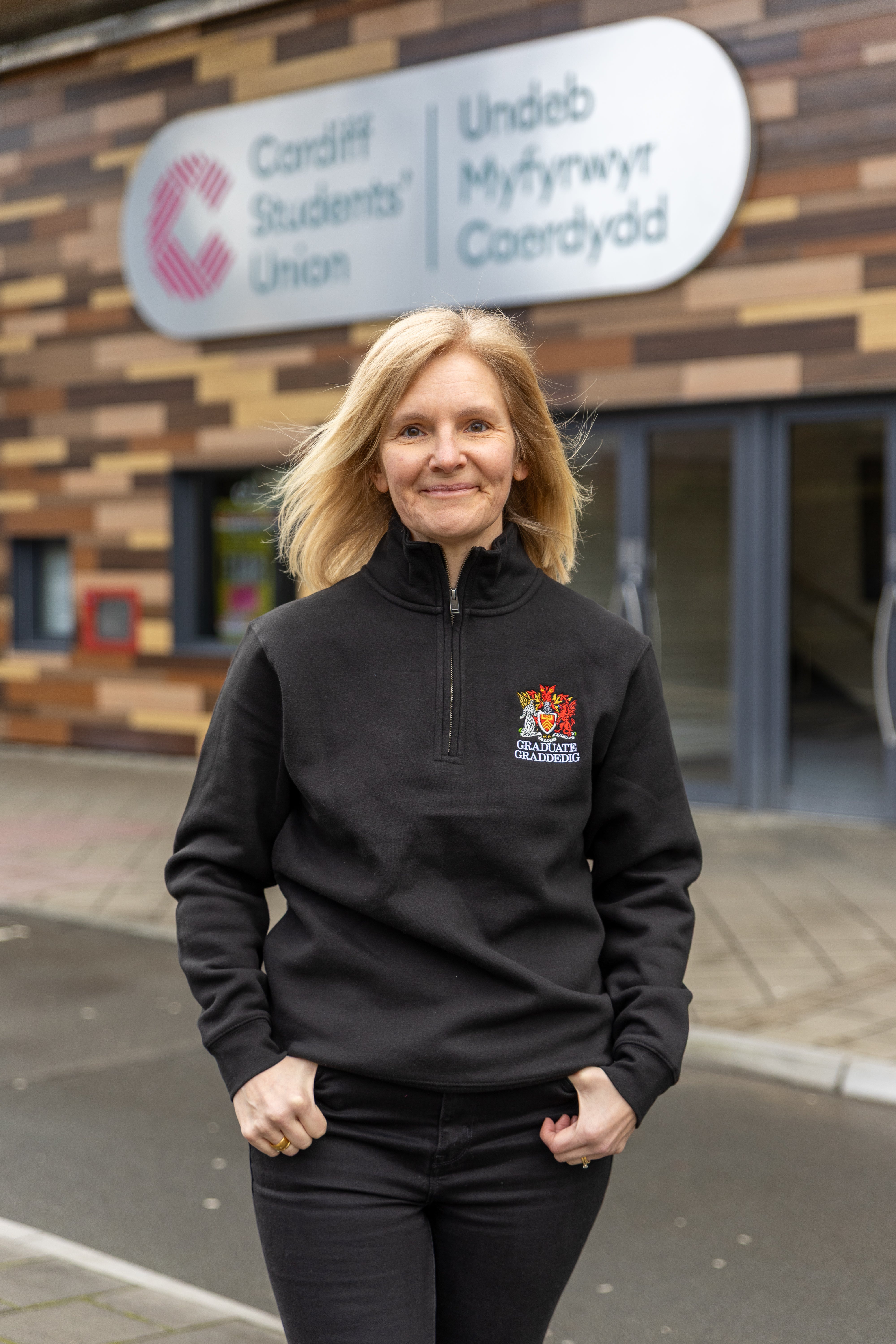 Graduate 1/4 Zip None Dated – Love Cardiff